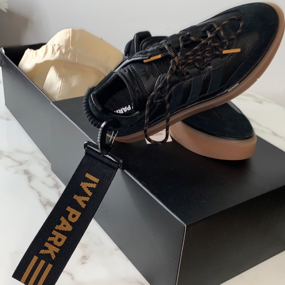 Ivy Park x Adidas Supersleek 72 Shoes - Picture 6 of 8